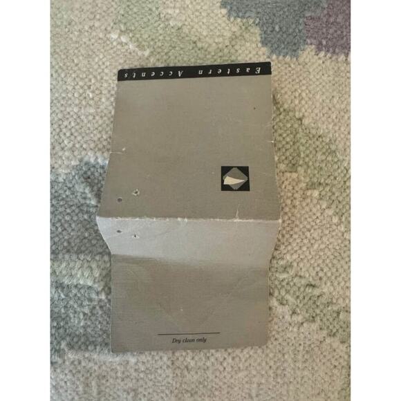 Eastern Accents Vintage 18” Dhurrie Wool Rug Throw Pillows - Picture 6 of 6